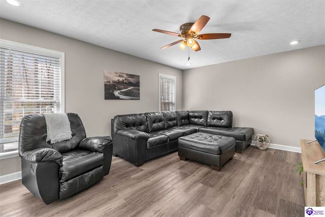 271 Warbler Road, Brandenburg, KY 40108