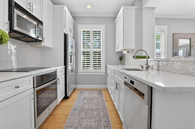 4 Mount Vernon Avenue PH, Boston, MA 02129