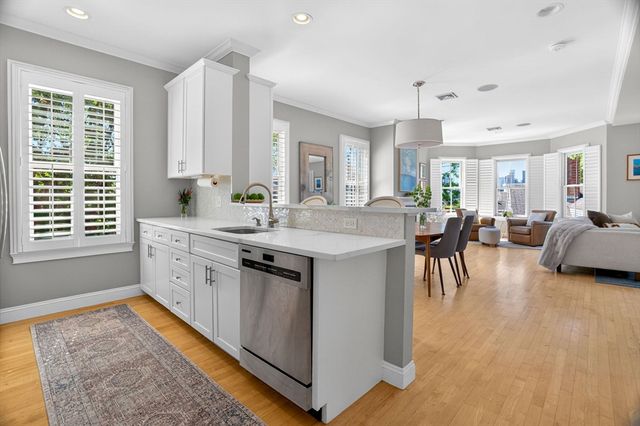 4 Mount Vernon Avenue PH, Boston, MA 02129