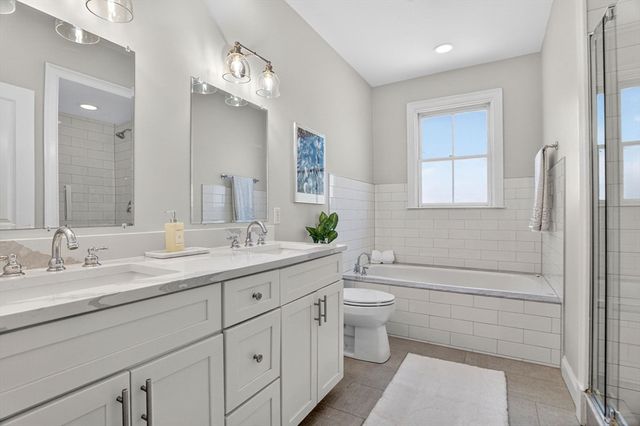 4 Mount Vernon Avenue PH, Boston, MA 02129