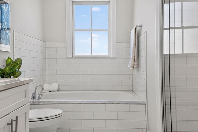 4 Mount Vernon Avenue PH, Boston, MA 02129
