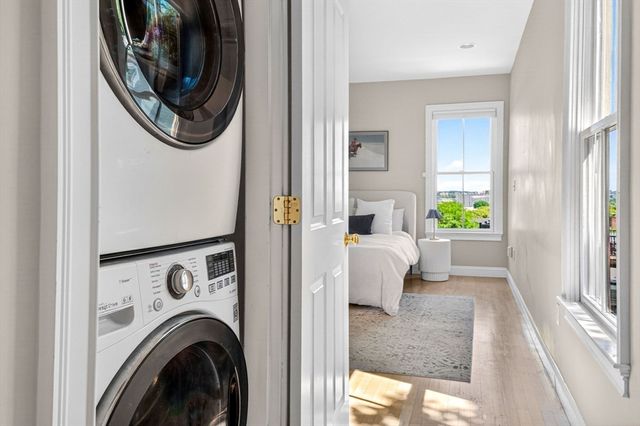 4 Mount Vernon Avenue PH, Boston, MA 02129