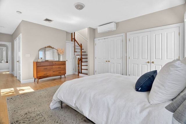 4 Mount Vernon Avenue PH, Boston, MA 02129