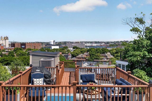 4 Mount Vernon Avenue PH, Boston, MA 02129
