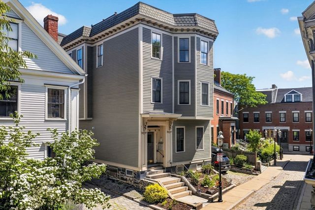 4 Mount Vernon Avenue PH, Boston, MA 02129