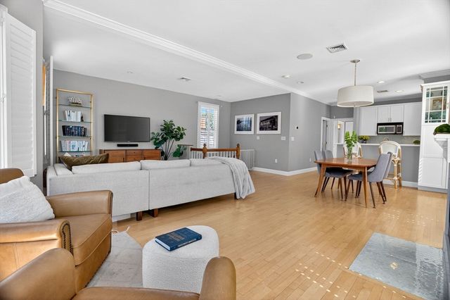 4 Mount Vernon Avenue PH, Boston, MA 02129