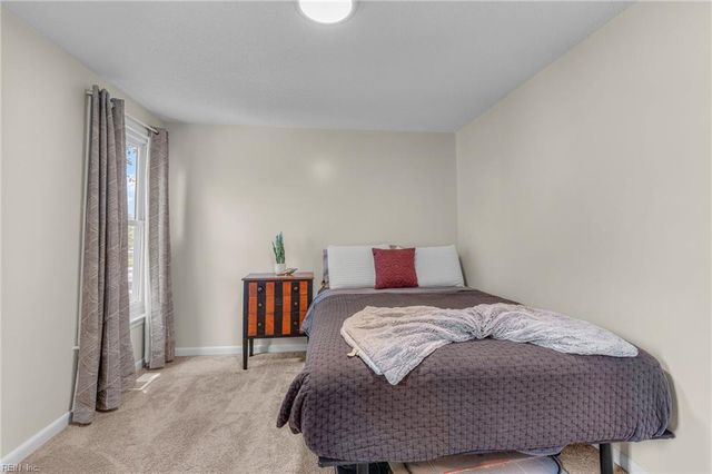 1077 Gauguin DR, Virginia Beach, VA 23454