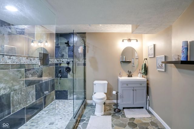 8814 New Heritage Court, Indianapolis, IN 46239