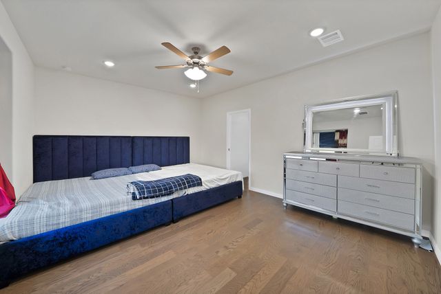 2425 Muirfield Drive, Little Elm, TX 75036