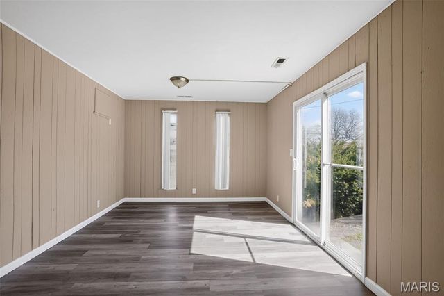 3745 Primm Street, St Louis, MO 63123