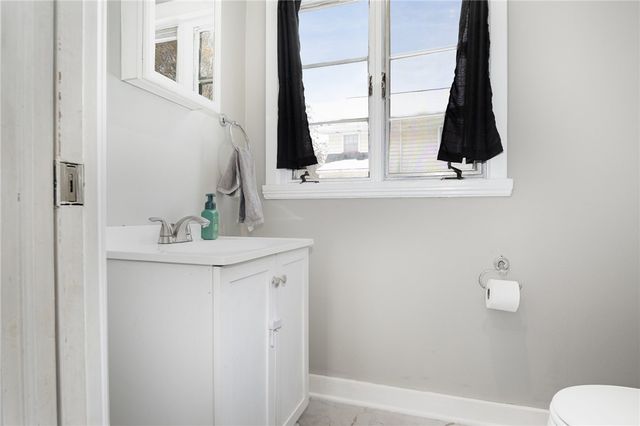 394 Laurelton Road, Irondequoit, NY 14609