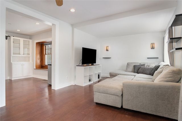 394 Laurelton Road, Irondequoit, NY 14609