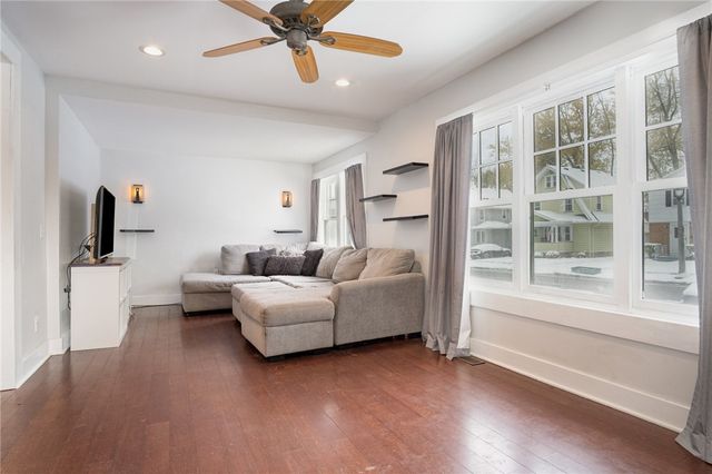 394 Laurelton Road, Irondequoit, NY 14609