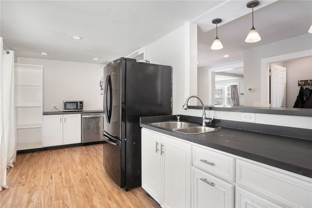 394 Laurelton Road, Irondequoit, NY 14609