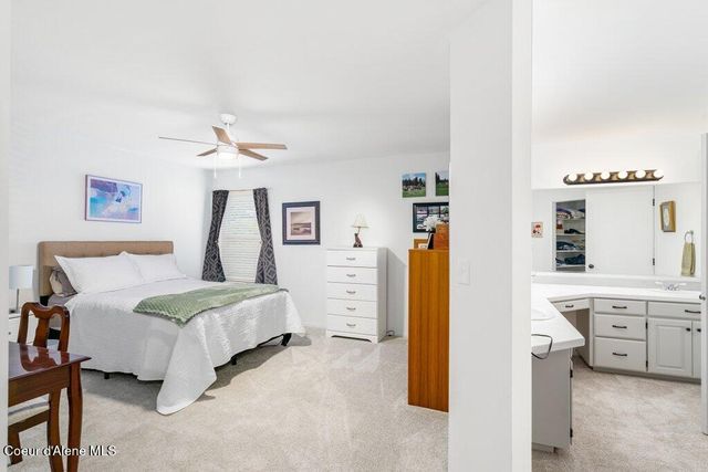 1385 W Woodlawn Dr, Hayden, ID 83835