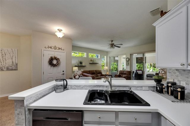 2068 SIFIELD GREENS WAY, Sun City Center, FL 33573