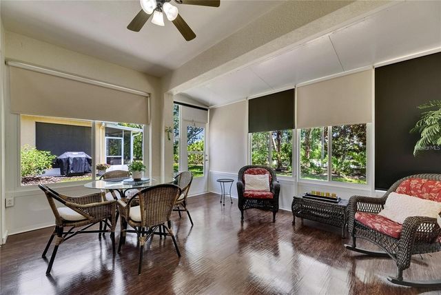 2068 SIFIELD GREENS WAY, Sun City Center, FL 33573