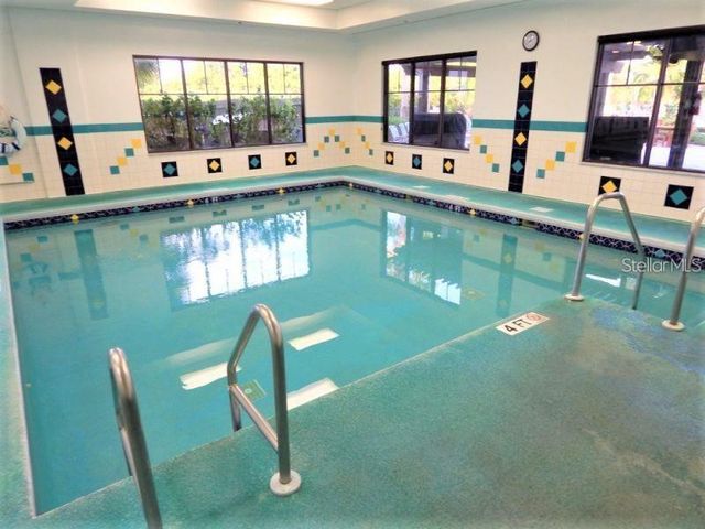 2068 SIFIELD GREENS WAY, Sun City Center, FL 33573