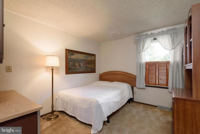 4843 HOMEVILLE RD, Cochranville, PA 19330