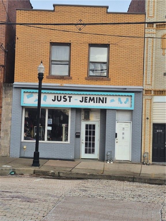 708 Broadway Ave, Stowe Twp, PA 15136