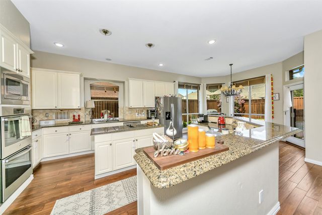 3608 Edgestone Drive, Plano, TX 75093