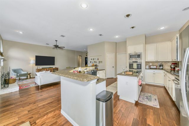 3608 Edgestone Drive, Plano, TX 75093