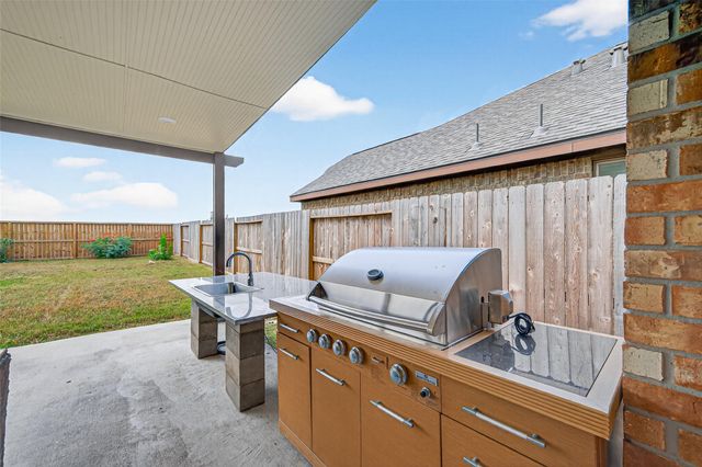 19323 S Cottonwood Green Lane, Cypress, TX 77433