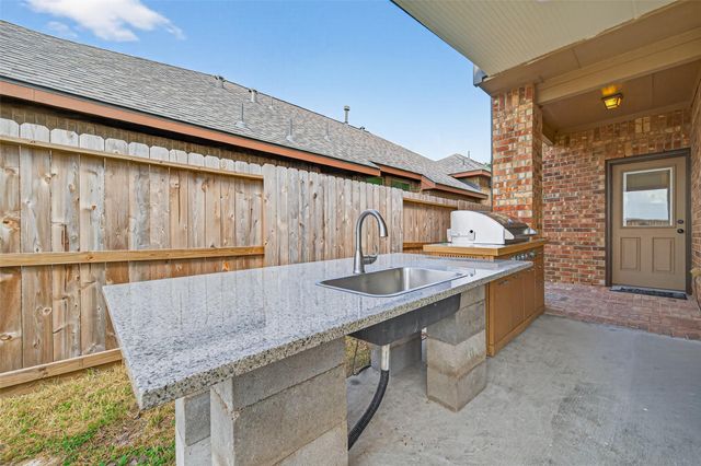 19323 S Cottonwood Green Lane, Cypress, TX 77433