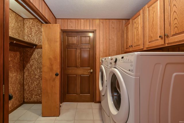 2111 S Sunday Drive, Bloomington, IN 47403