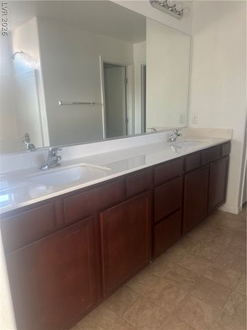 4917 QUIET MORNING Street, Las Vegas, NV 89122