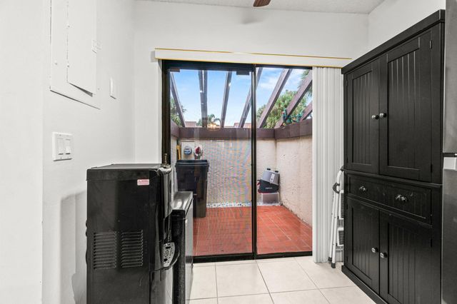 3742 English Lane D, Lake Worth, FL 33467