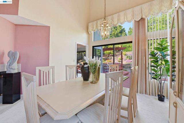 43884 Cameron Hills Drive, Fremont, CA 94539