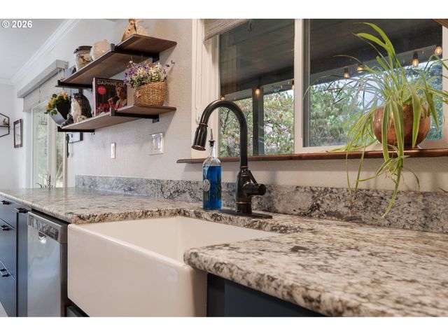 2434 Sw 6TH Ave, Camas, WA 98607