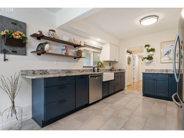 2434 Sw 6TH Ave, Camas, WA 98607