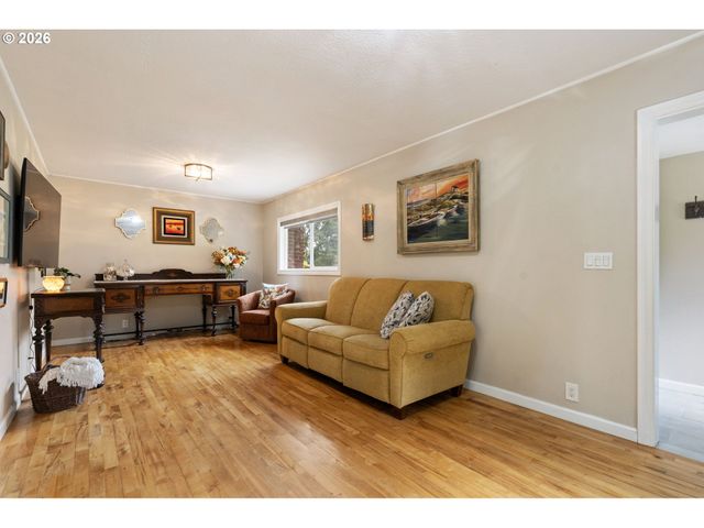 2434 Sw 6TH Ave, Camas, WA 98607