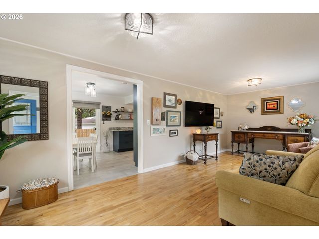 2434 Sw 6TH Ave, Camas, WA 98607