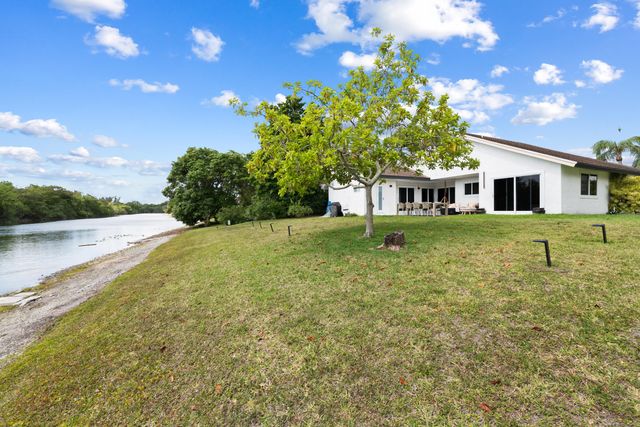 22448 Swordfish Drive, Boca Raton, FL 33428