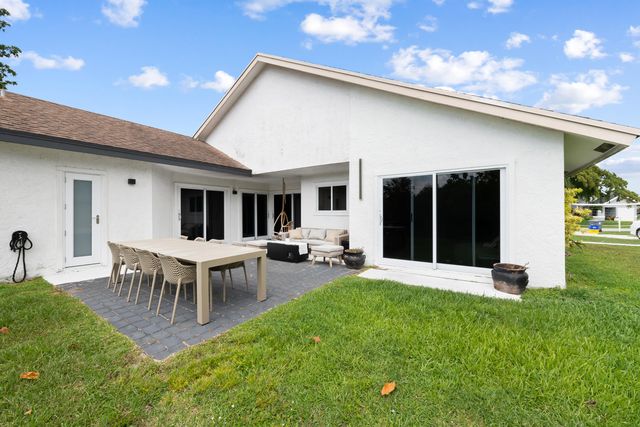 22448 Swordfish Drive, Boca Raton, FL 33428