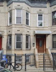 321 CORNELIA Street, Brooklyn, NY 11237