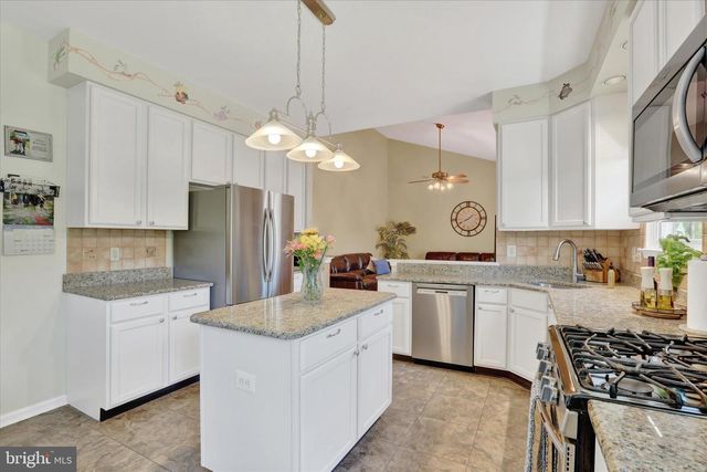 4829 GREEN HEATHER CT, Doylestown, PA 18902