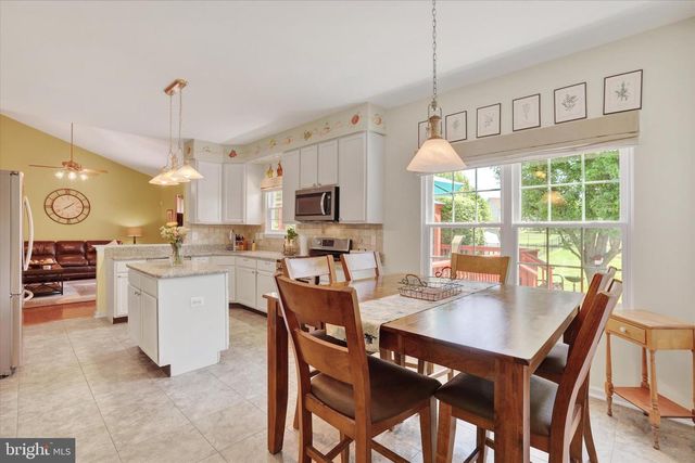 4829 GREEN HEATHER CT, Doylestown, PA 18902