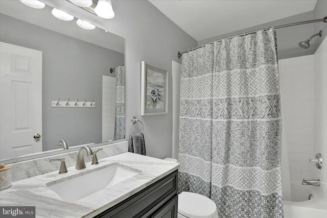 4829 GREEN HEATHER CT, Doylestown, PA 18902