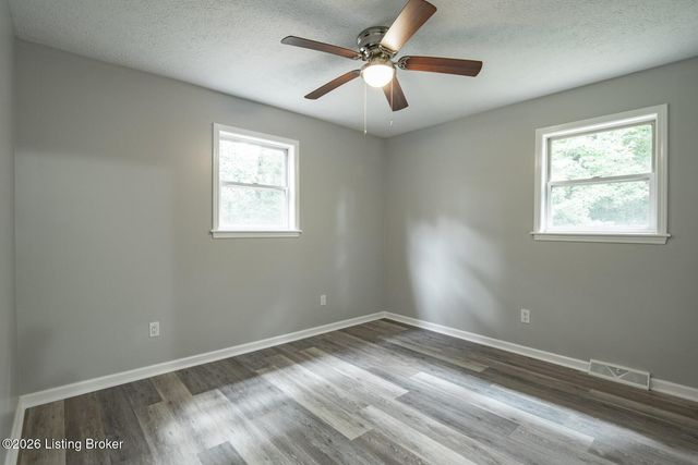 163 Wisteria Ln, Brandenburg, KY 40108