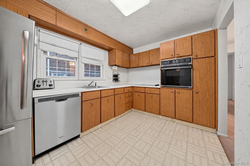 223-54 56th Road, Oakland Gardens, NY 11364 — photo 5