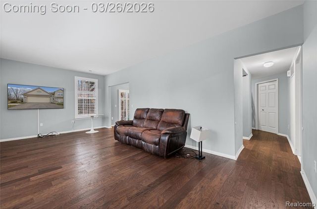 26756 Kirkway Circle, Woodhaven, MI 48183