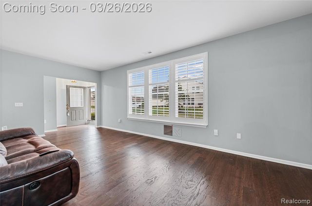 26756 Kirkway Circle, Woodhaven, MI 48183