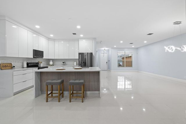 16296 SW 26th St, Miramar, FL 33027