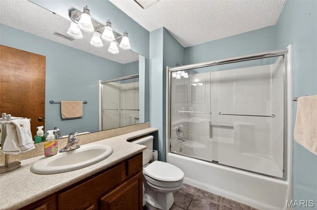 13818 Amiot Drive A, Maryland Heights, MO 63146