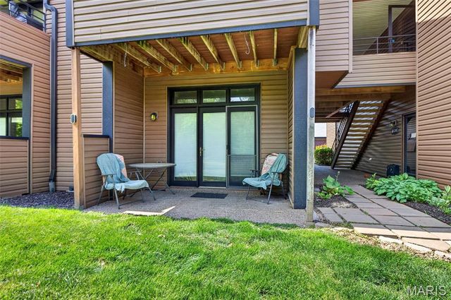 13818 Amiot Drive A, Maryland Heights, MO 63146
