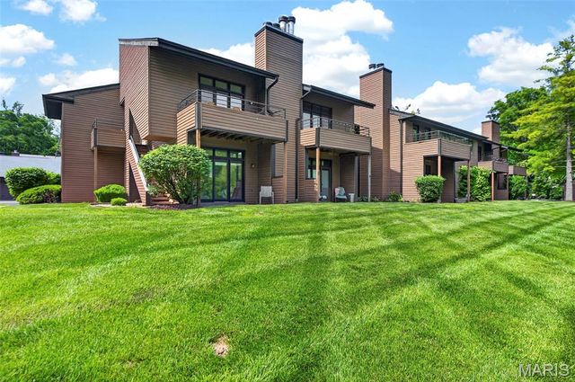 13818 Amiot Drive A, Maryland Heights, MO 63146